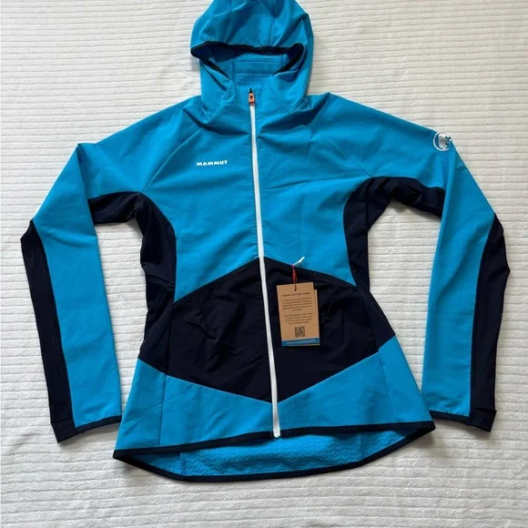 Mammut Women's Blue and Dark Blue Ski Jacket - Picture 2 of 16